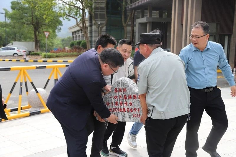 3_副本.png 3_副本.png